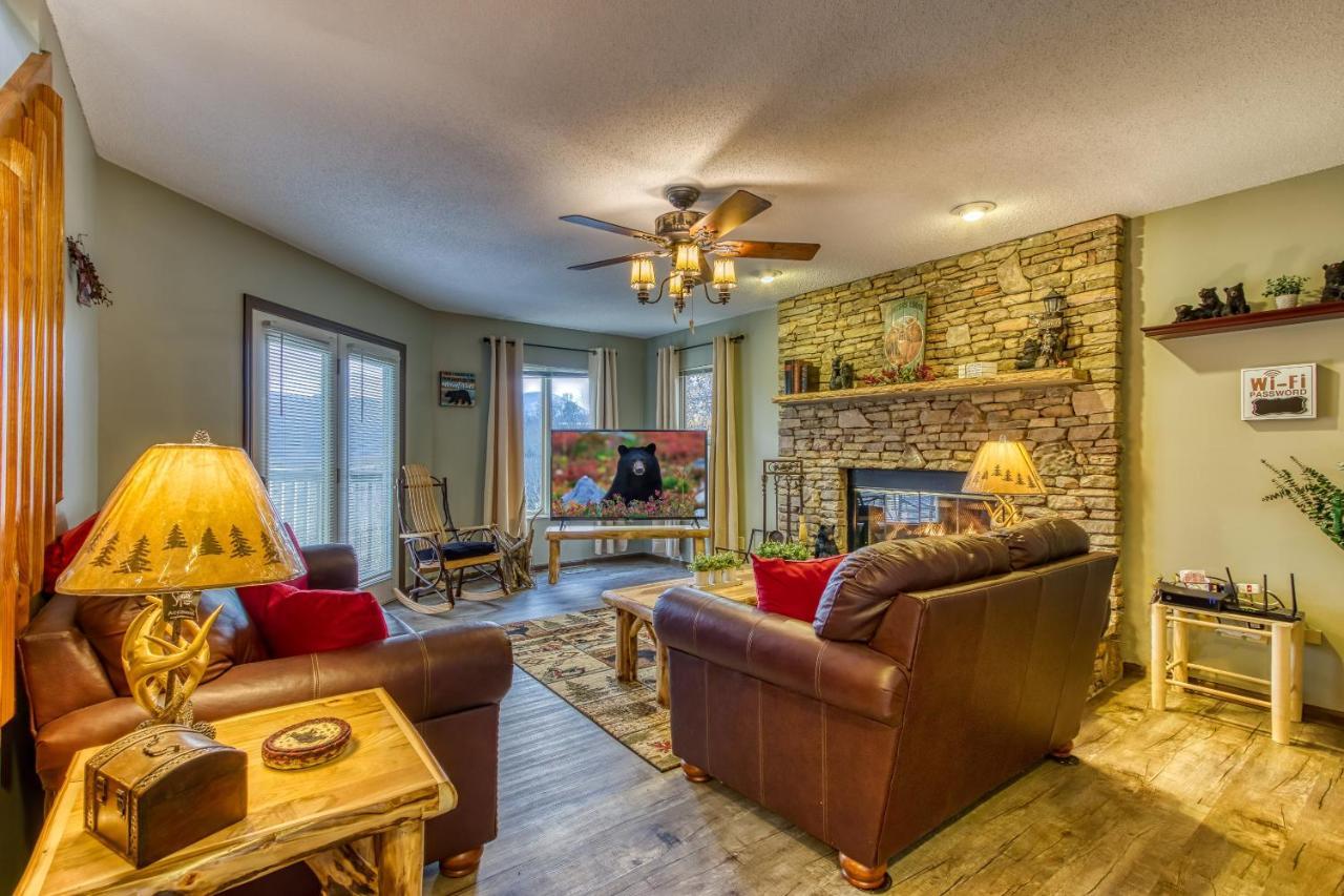 3 Decks, Mtn Views! Tree Tops By Honeybearcabins - Luxury Rain Showers, 3 King Suites, Xl Hottub, Fireplace, Bear Sightings Gatlinburg Esterno foto