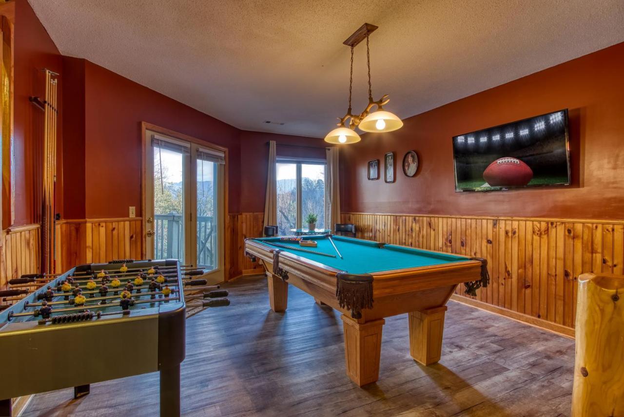 3 Decks, Mtn Views! Tree Tops By Honeybearcabins - Luxury Rain Showers, 3 King Suites, Xl Hottub, Fireplace, Bear Sightings Gatlinburg Esterno foto