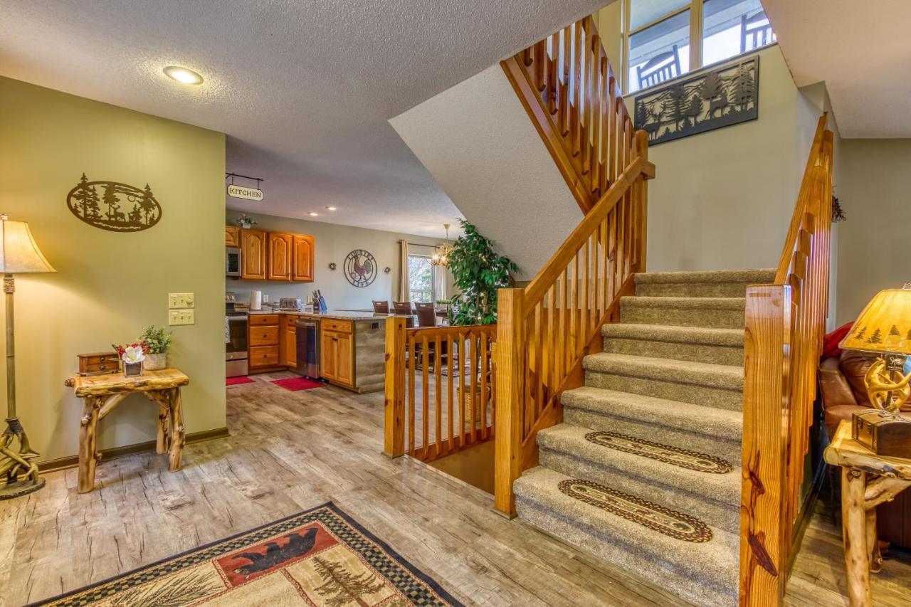 3 Decks, Mtn Views! Tree Tops By Honeybearcabins - Luxury Rain Showers, 3 King Suites, Xl Hottub, Fireplace, Bear Sightings Gatlinburg Esterno foto