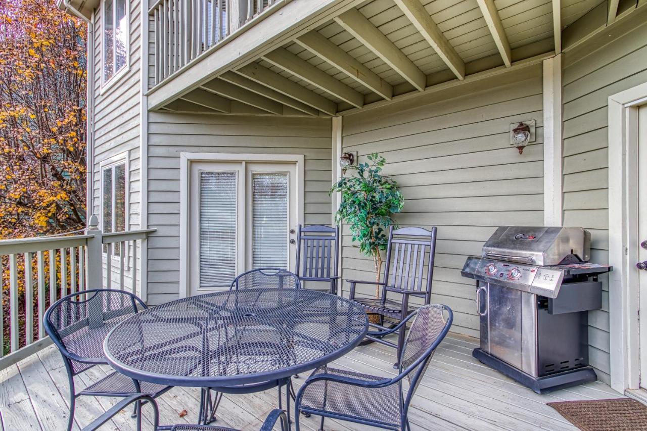 3 Decks, Mtn Views! Tree Tops By Honeybearcabins - Luxury Rain Showers, 3 King Suites, Xl Hottub, Fireplace, Bear Sightings Gatlinburg Esterno foto